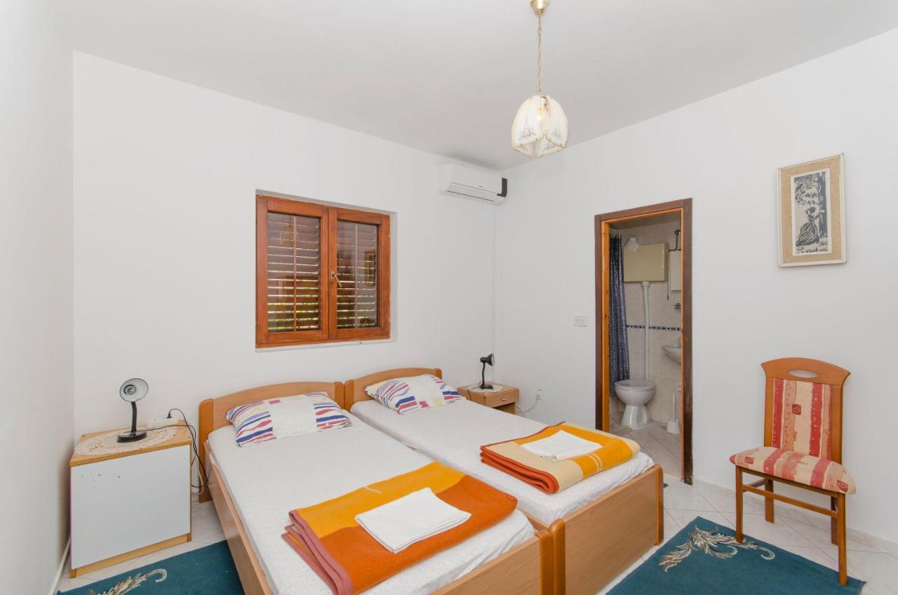Apartments And Rooms Nike Sobra Εξωτερικό φωτογραφία