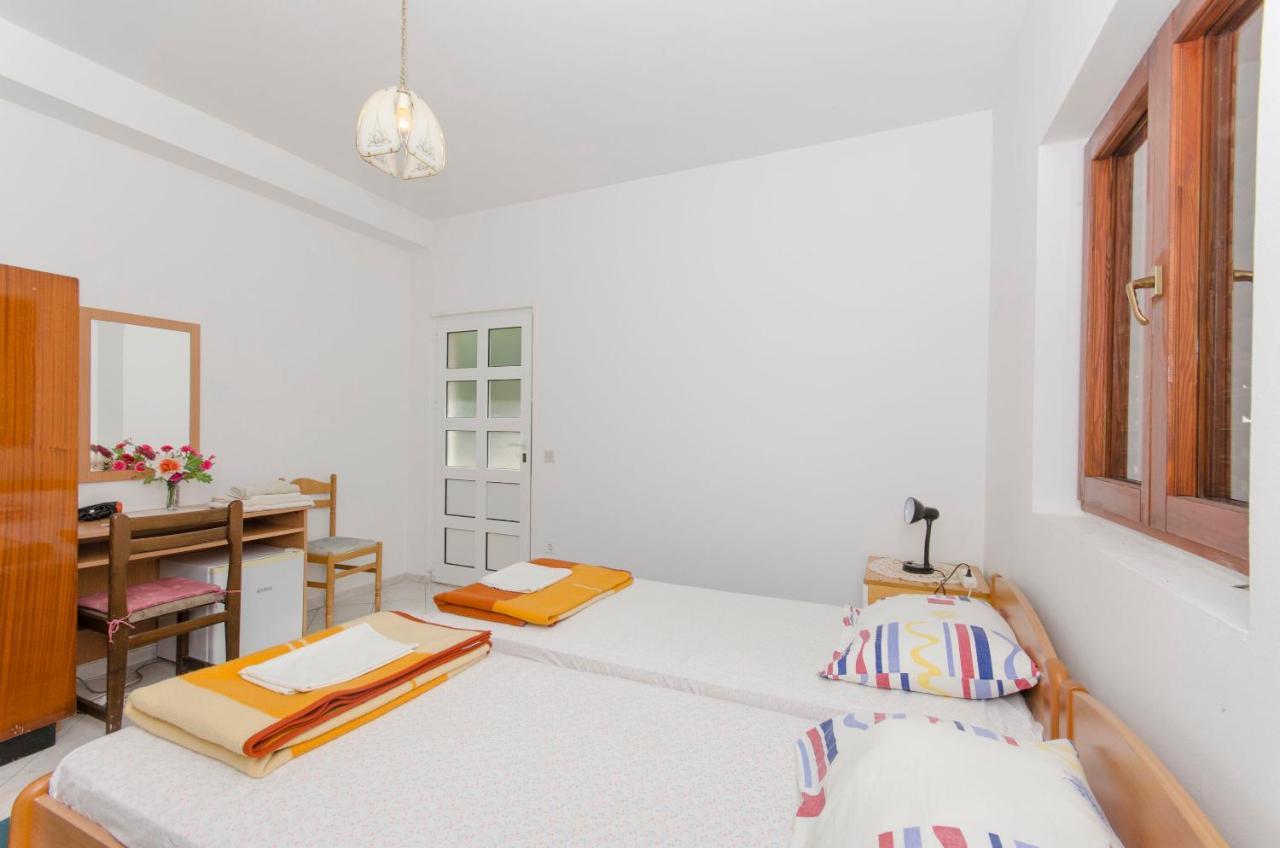 Apartments And Rooms Nike Sobra Εξωτερικό φωτογραφία