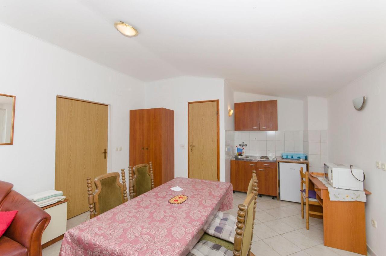 Apartments And Rooms Nike Sobra Δωμάτιο φωτογραφία